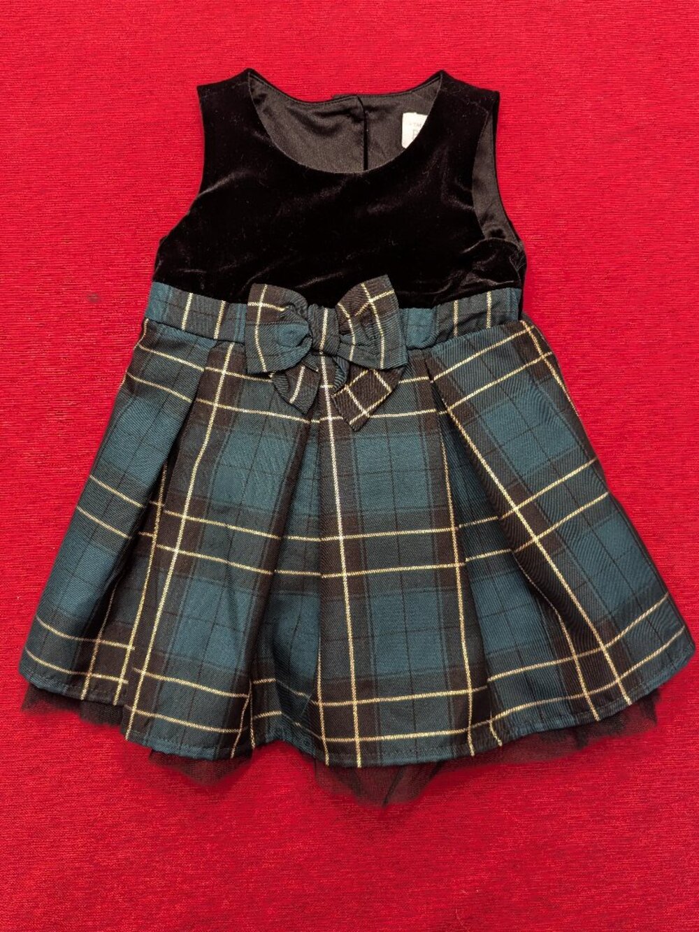 Holiday dress size 9-12m